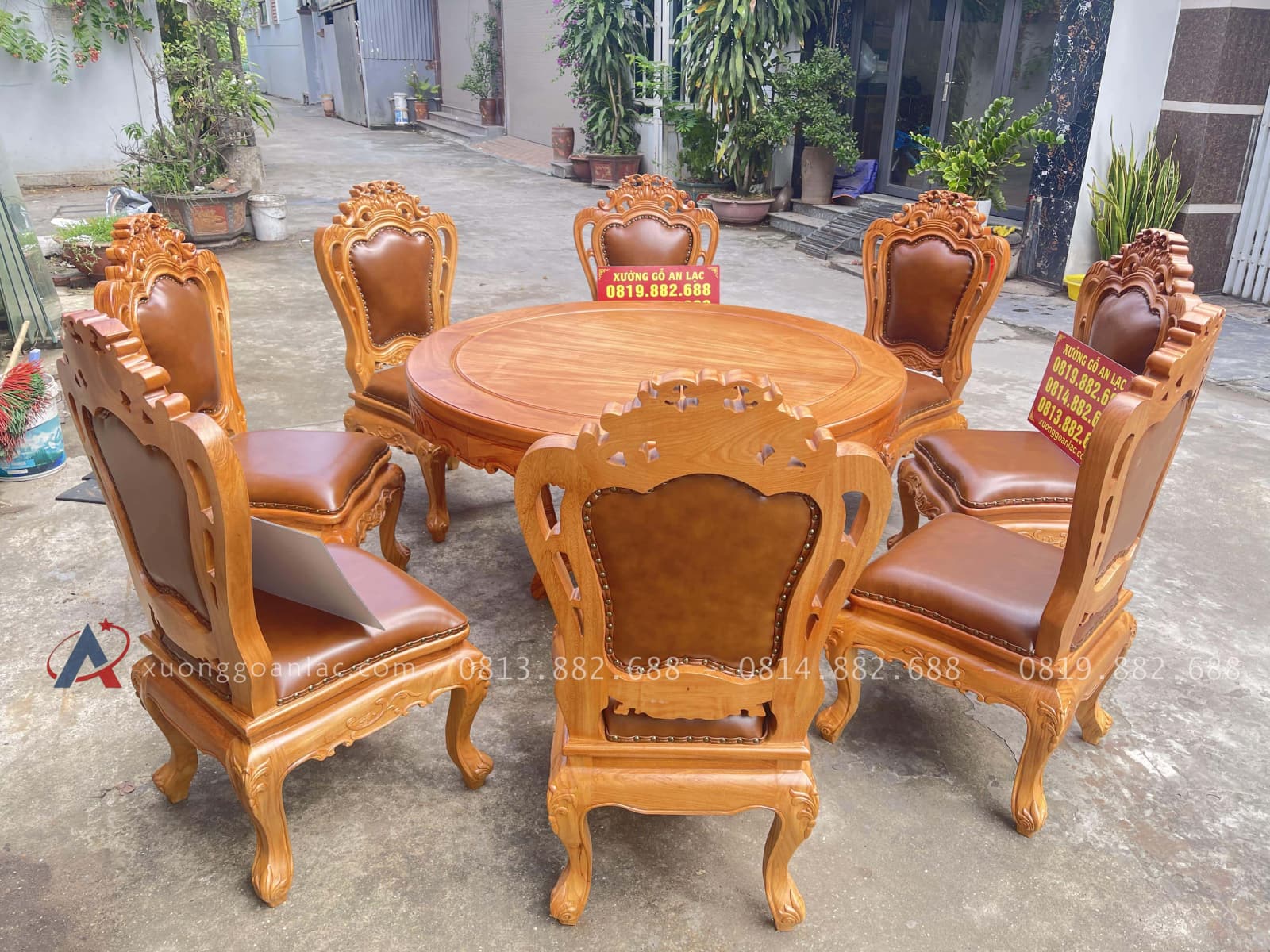 Siêu phẩm bàn ăn tròn 8 ghế louis gõ đỏ bọc đệm da bò thật hàng cao cấp (Chị Hằng, Hà Tĩnh) 16 bàn ăn tròn 8 ghế louis hoàng gia bọc đệm