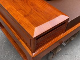 tay ghế kèm tab ngăn kéo