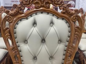 Bàn ăn bầu dục kết hợp 10 ghế bọc đệm gỗ gõ đỏ siêu vip (Chú Nghĩa - Hưng Yên) 16 khung vách đục hoa hồng lá tây tinh xảo