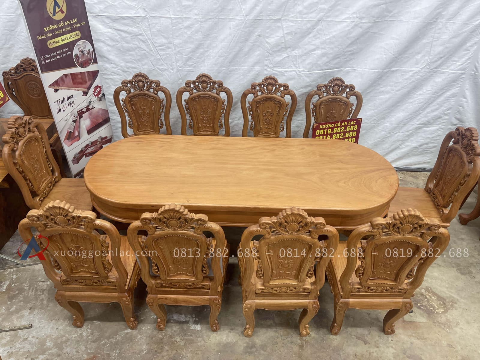 Bàn ăn tròn bầu dục cùng 10 ghế hồng hạt gỗ gõ đỏ (Anh Điền,Vĩnh Phúc) 19 bàn ghế ăn louis hoàng gia