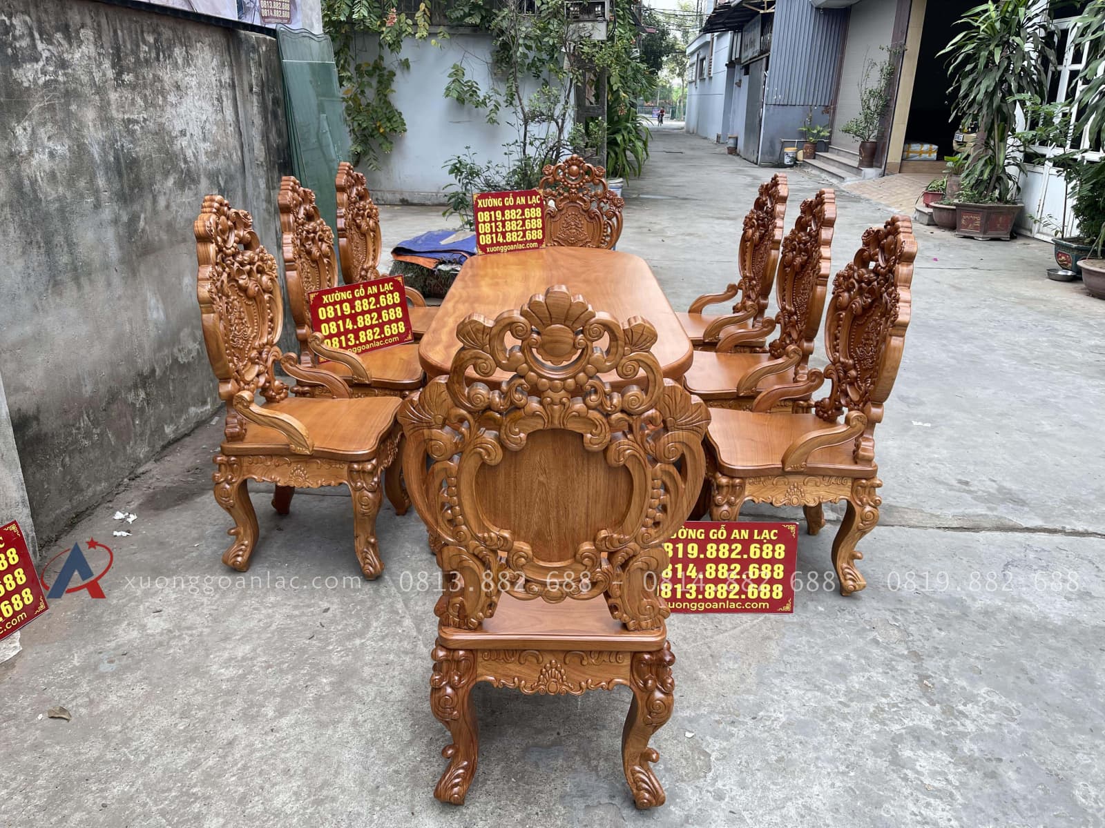 Bộ bàn ăn bầu dục cùng 8 ghế louis gỗ gõ đỏ cao cấp (Anh Quyền, Thái Bình) 13 bộ bàn ghế louis hoàng gia gỗ gõ đỏ