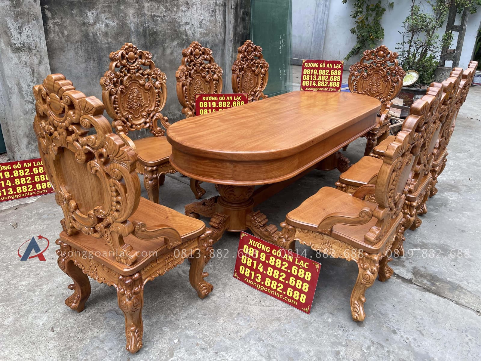 Bộ bàn ăn bầu dục cùng 8 ghế louis gỗ gõ đỏ cao cấp (Anh Quyền, Thái Bình) 17 bộ bàn ăn 8 ghế
