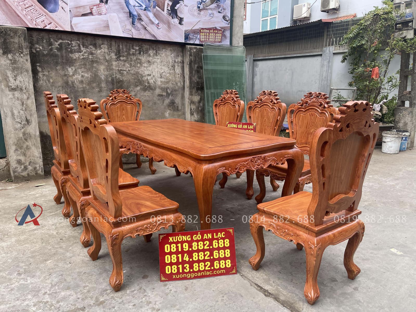 Bộ bàn ăn hoàng gia cùng 8 ghế louis gỗ hương đá (Chú Mộc, Cao Bằng) 22 bàn ăn hoàng gia 10 ghế gỗ hương đá