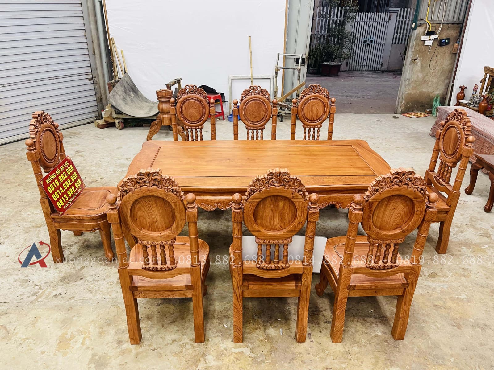 Bộ bàn ăn hoàng gia 8 ghế louis cổ điển gỗ hương đá cao cấp (Chị Phương, Hà Nội) 23 bộ bàn ăn 8 ghế phong cách cổ điển