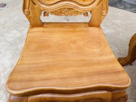 Bộ bàn ăn hoàng gia 8 ghế louis gỗ gõ đỏ cao cấp (Chị Ngọc, Hà Giang) 19 Mặt ngồi ván liền dày dặn
