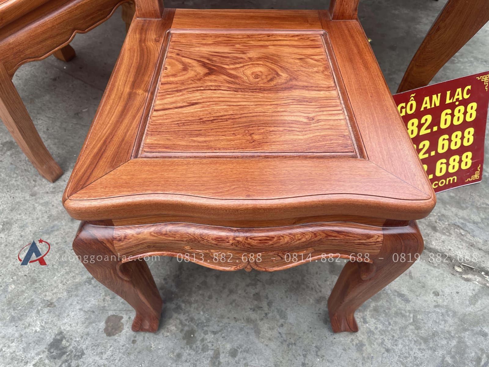 Bộ bàn ăn louis hoàng gia 6 ghế cây đàn gỗ hương đá cao câp (Anh Tuấn, Bắc Giang) 31 mặt ngồi khung 4 ván 2