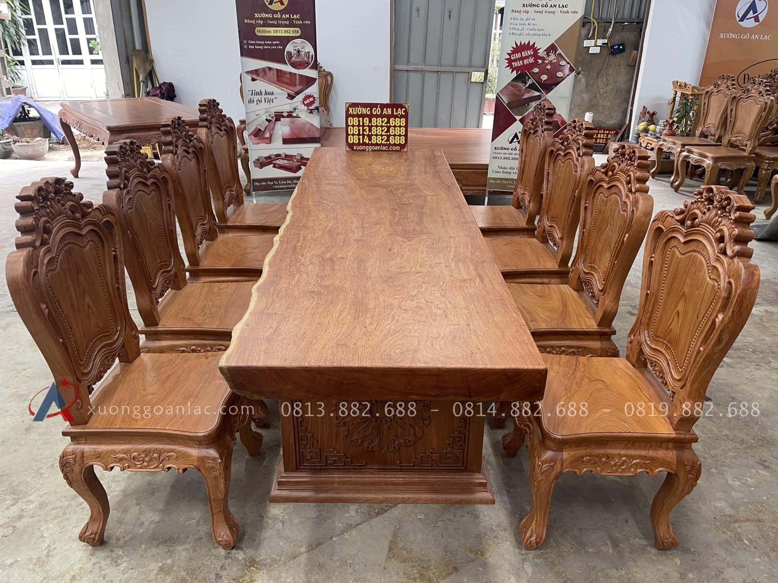Siêu phẩm bàn ăn nguyên khối và 8 ghế louis hoa lá tây gỗ hương đá (Anh Thuận, Hà Nội) 22 bàn ăn nguyên khối 8 ghế louis gỗ hương đá