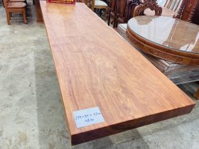 Siêu phẩm bàn ăn nguyên khối 274 x 84 x 10cm hàng tuyển (Anh Hùng,Phú Thọ) 9 mặt gỗ lành tít bóng mượt