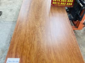 Mẫu bàn ăn nguyên khối 274 x 99 x13cm gỗ hương đá siêu vip 9 mẫu bàn ăn nguyên khối đẳng cấp