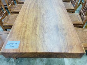 Bàn ăn nguyên khối 280 x 92 x 15cm vô cùng đẳng cấp (Anh Khang, Hà Nam) 7 mặt bàn nguyên khối giữ trơn
