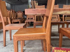 Bộ bàn ăn nguyên khối 2m74 và 12 ghế trơn hiện đại gỗ hương đá (Anh Nam, Ninh Bình) 19 ghế ăn chân liền vách