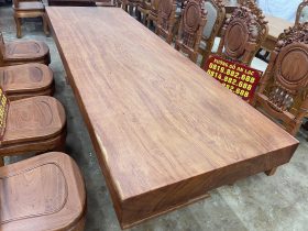 Bàn ăn nguyên khối và 8 ghế đồng hồ gỗ hương đá (Chị Loan,Thái Nguyên) 10 bàn ăn nguyên khối gỗ hương đá