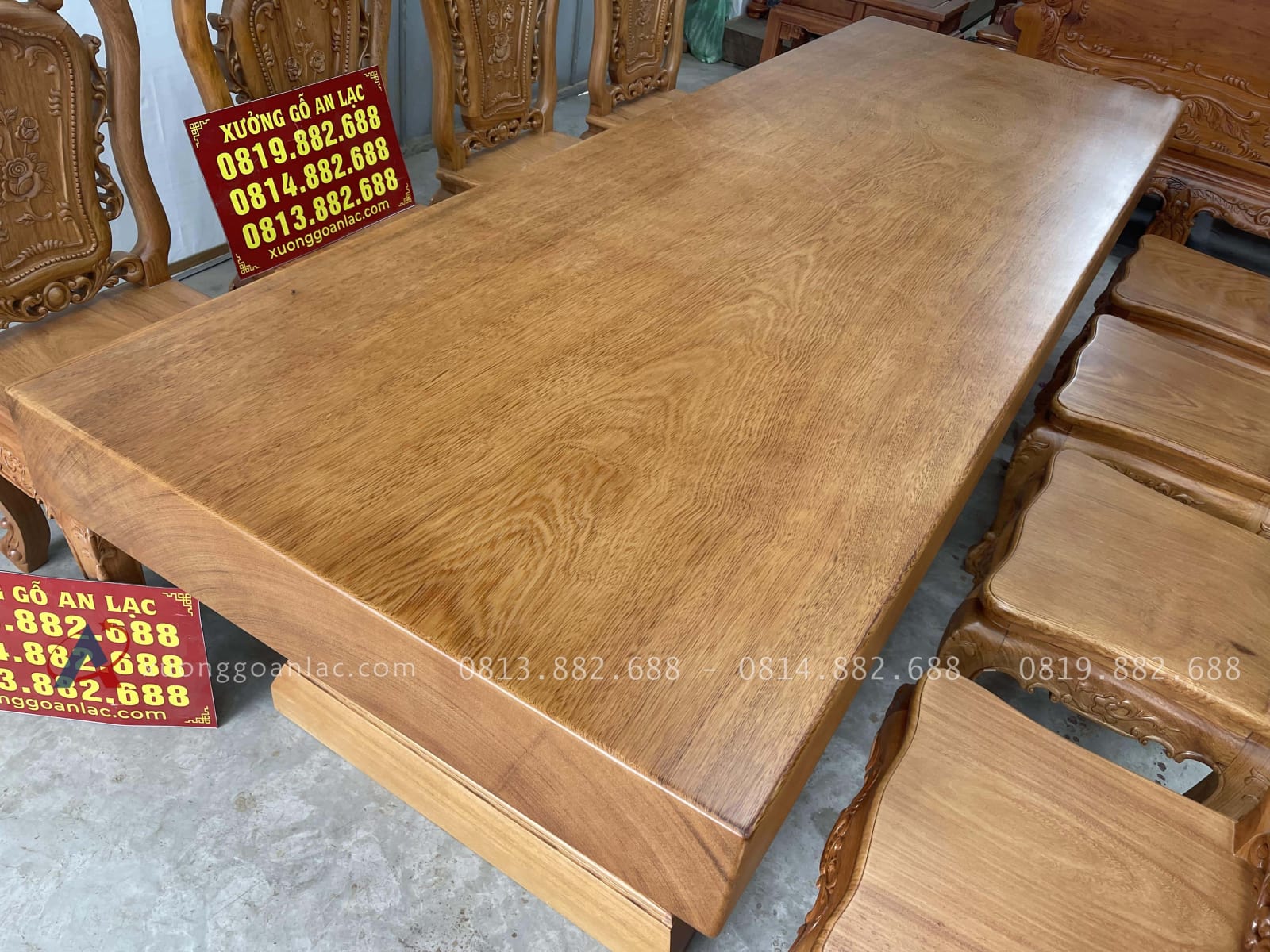 Bộ bàn ăn nguyên khối và 8 ghế hồng hạt gỗ gõ đỏ (Chị Hồng, Hải Phòng) 22 mẫu bàn ăn nguyên khối gỗ gõ