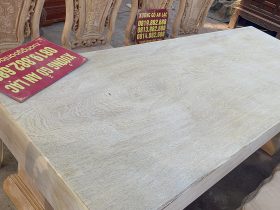 Hàng mộc bàn ăn nguyên khối dày 15cm cùng 10 ghế hồng hạt đục 2 mặt gỗ gõ đỏ (Anh Vinh,Thanh Hóa) 15 mặt bàn nguyên khối trơn bóng nổi vân