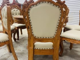 Bộ bàn ăn tròn 8 ghế louis bọc đệm gỗ gõ đỏ hàng đẹp (Chị Thảo, Hai Bà Trưng) 21 Mặt lưng của ghế ăn