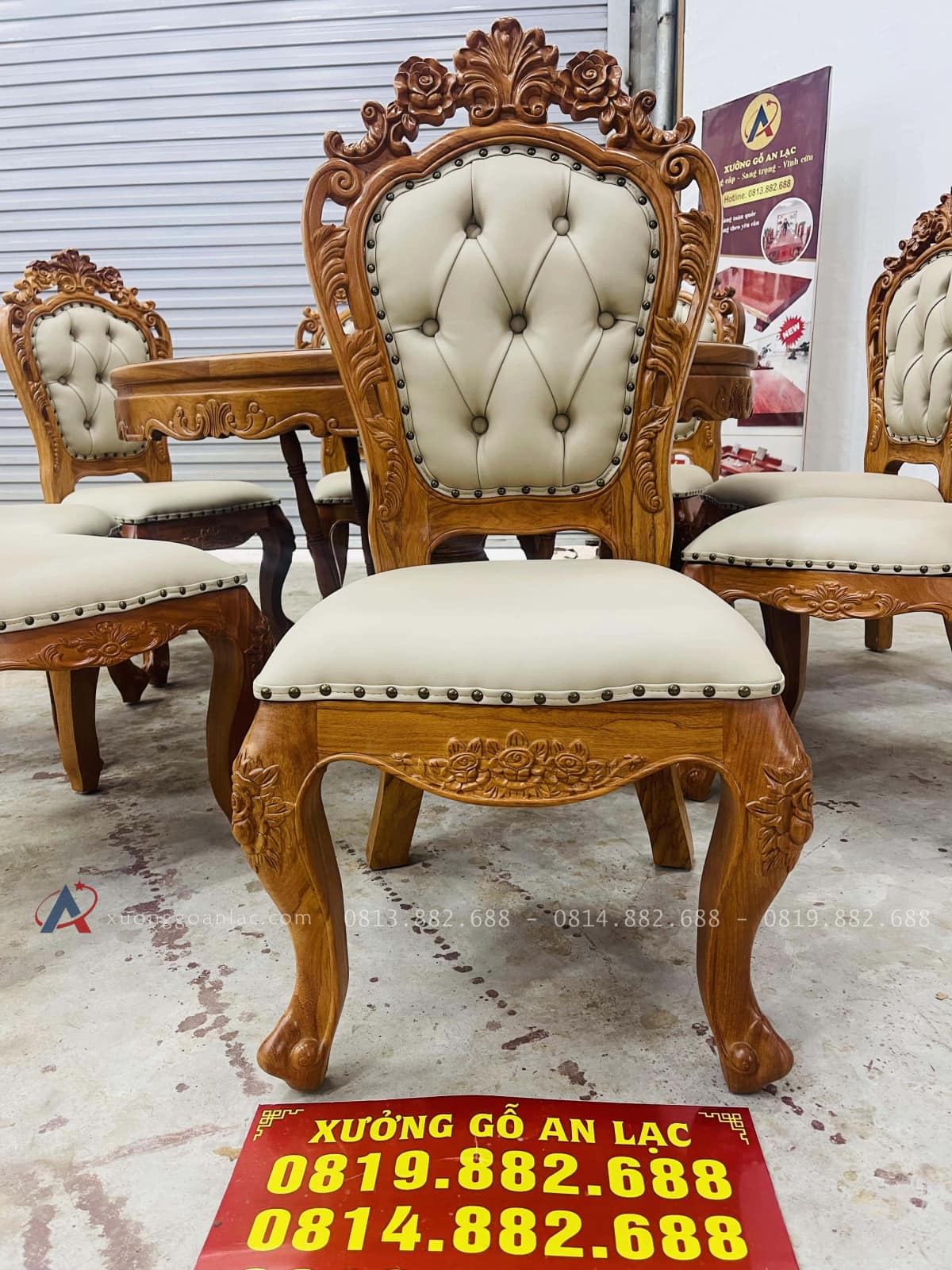 Bộ bàn ăn tròn 8 ghế louis bọc đệm gỗ gõ đỏ hàng đẹp (Chị Thảo, Hai Bà Trưng) 28 mẫu ghế louis hoàng gia