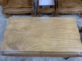 Mẫu bàn ghế louis hoàng gia gỗ gõ đỏ mặt tràn 4cm siêu vip 15 mặt bàn trà rỗng rãi thiết kế ván tràn dày 4p