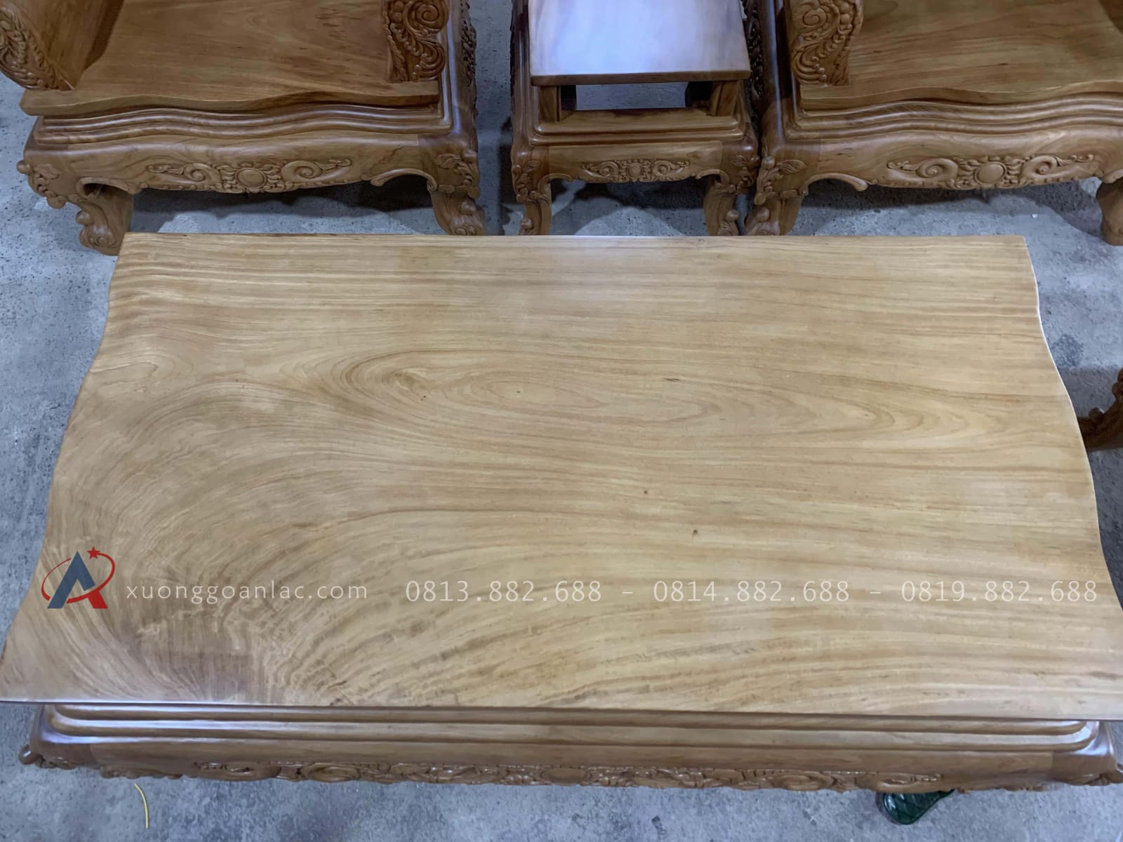 Mẫu bàn ghế louis hoàng gia gỗ gõ đỏ mặt tràn 4cm siêu vip 28 mặt bàn trà rỗng rãi thiết kế ván tràn dày 4p