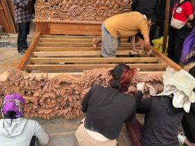 Giường Nữ hoàng 2mx2m2 gõ đỏ 26 Giường ngủ 2mx2m2 siêu lớn