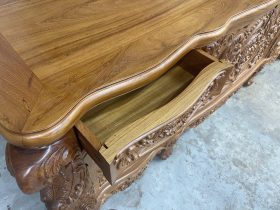Mẫu kệ tivi louis hoàng gia gỗ gõ đỏ (Chú Phúc - Long Biên) 20 ngăn kéo để đồ