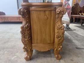 Mẫu kệ tivi louis hoàng gia gỗ gõ đỏ (Chú Phúc - Long Biên) 21 chân kệ nguyên khối dày 14p