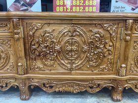 Mẫu kệ tivi louis hoàng gia gỗ gõ đỏ (Chú Phúc - Long Biên) 16 Mặt cánh tủ đục chạm họa tiết
