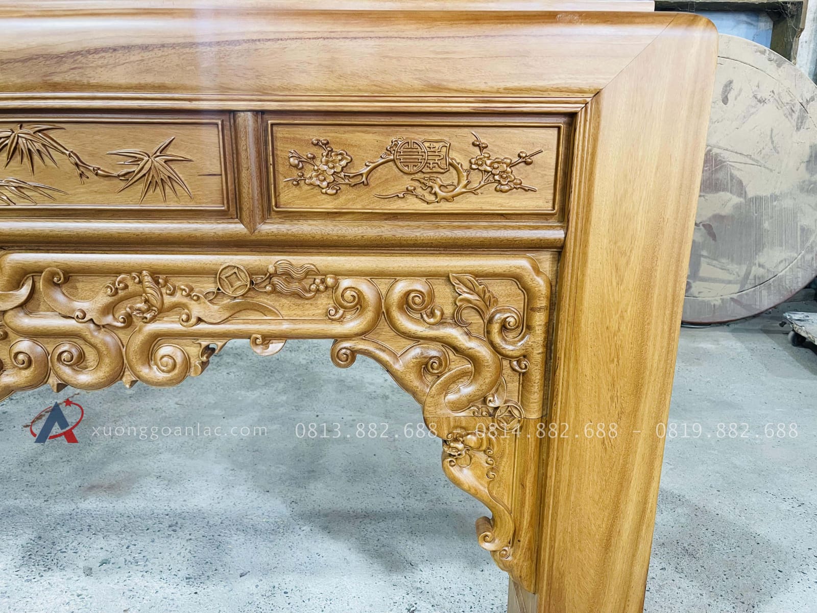 Án gian thờ Ngũ Phúc gỗ gõ đỏ chân 16 giao Huế 20 ô quây đục tranh tứ quý chữ thọ kép