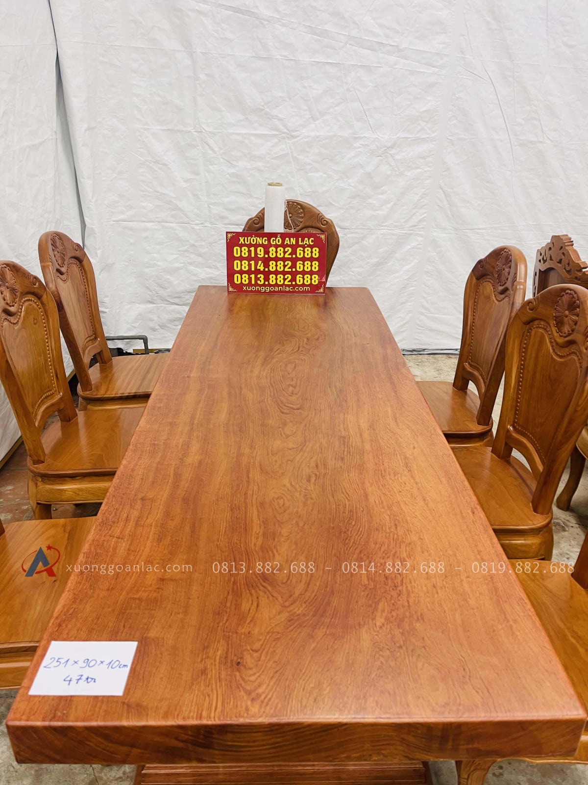 Mẫu bàn ăn nguyên khối kích thước 251x90x10cm siêu vip 10 bàn ăn nguyên khối gỗ gõ đỏ