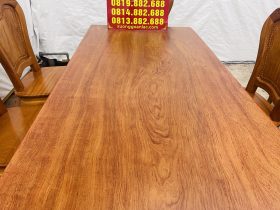 Mẫu bàn ăn nguyên khối kích thước 251x90x10cm siêu vip 7 bàn ăn gỗ nguyên khối