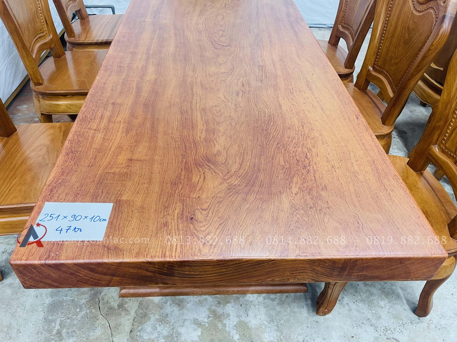 Mẫu bàn ăn nguyên khối kích thước 251x90x10cm siêu vip 14 mẫu bàn ăn nguyên khối sang trọng