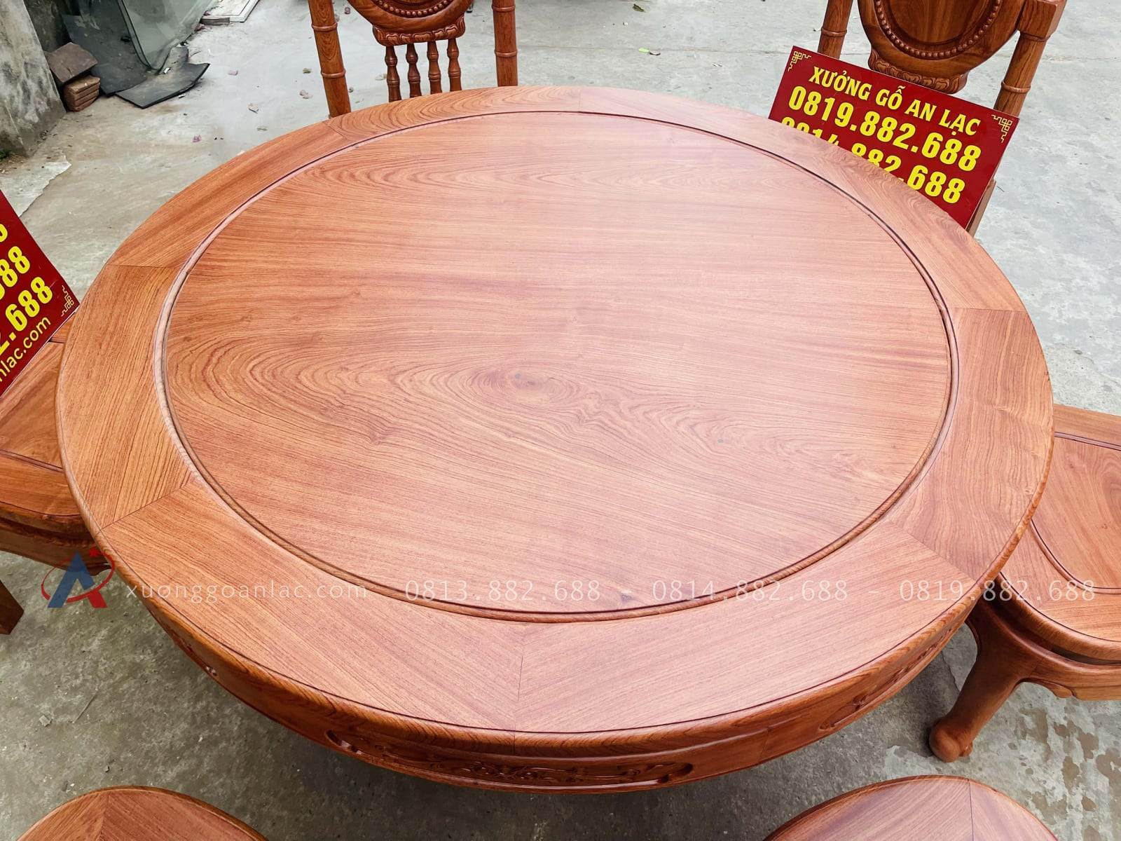 Bộ bàn ăn tròn 6 ghế louis cổ điển gỗ hương đá (Anh Tùng, Hải Phòng) 17 bàn ăn tròn khung ván