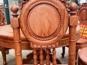 Bộ bàn ăn tròn 6 ghế louis cổ điển gỗ hương đá (Anh Tùng, Hải Phòng) 14 vách ghế tạo hình độc đáo