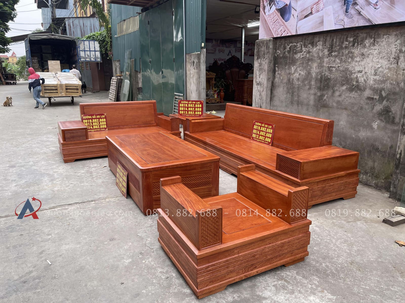 Mẫu sofa hiện đại hàng 5 món gỗ hương đá cao cấp (Chú Phương - Hà Nam) 33 bộ sofa gỗ hương đá sang trọng