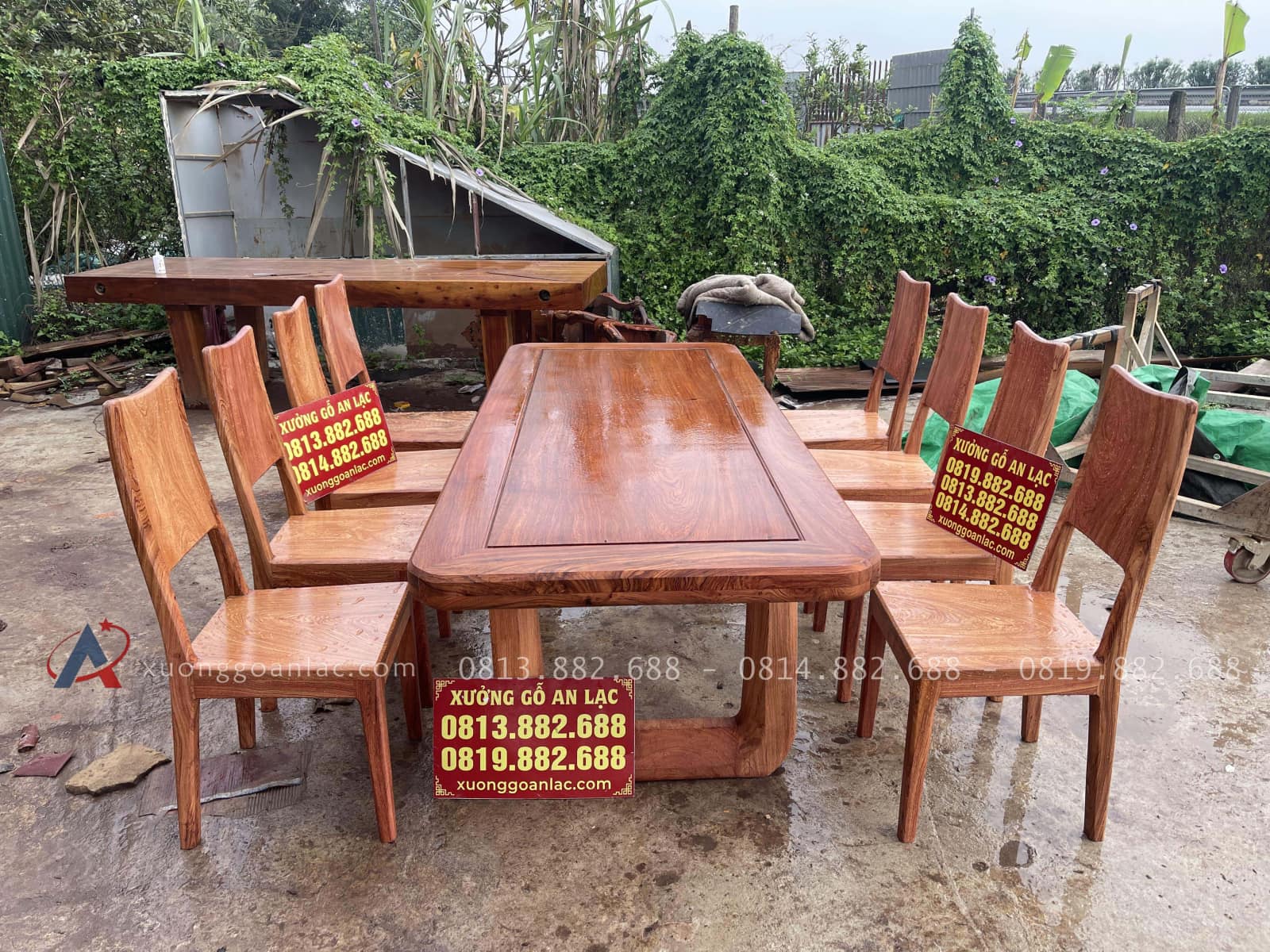 Bản mộc bàn ăn 8 ghế trơn hiện đại gỗ hương đá cao cấp (Anh Tuấn,Thái Bình) 24 bộ bàn ghế ăn phong cách hiện đại