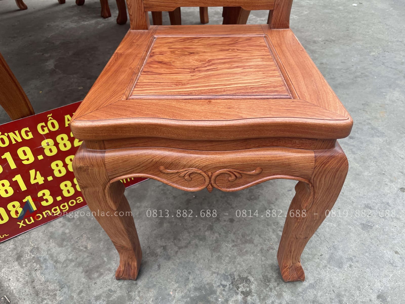 Mẫu ghế cây đàn gỗ hương đá hàng cao cấp 15 mặt ngồi khung tranh ván liền
