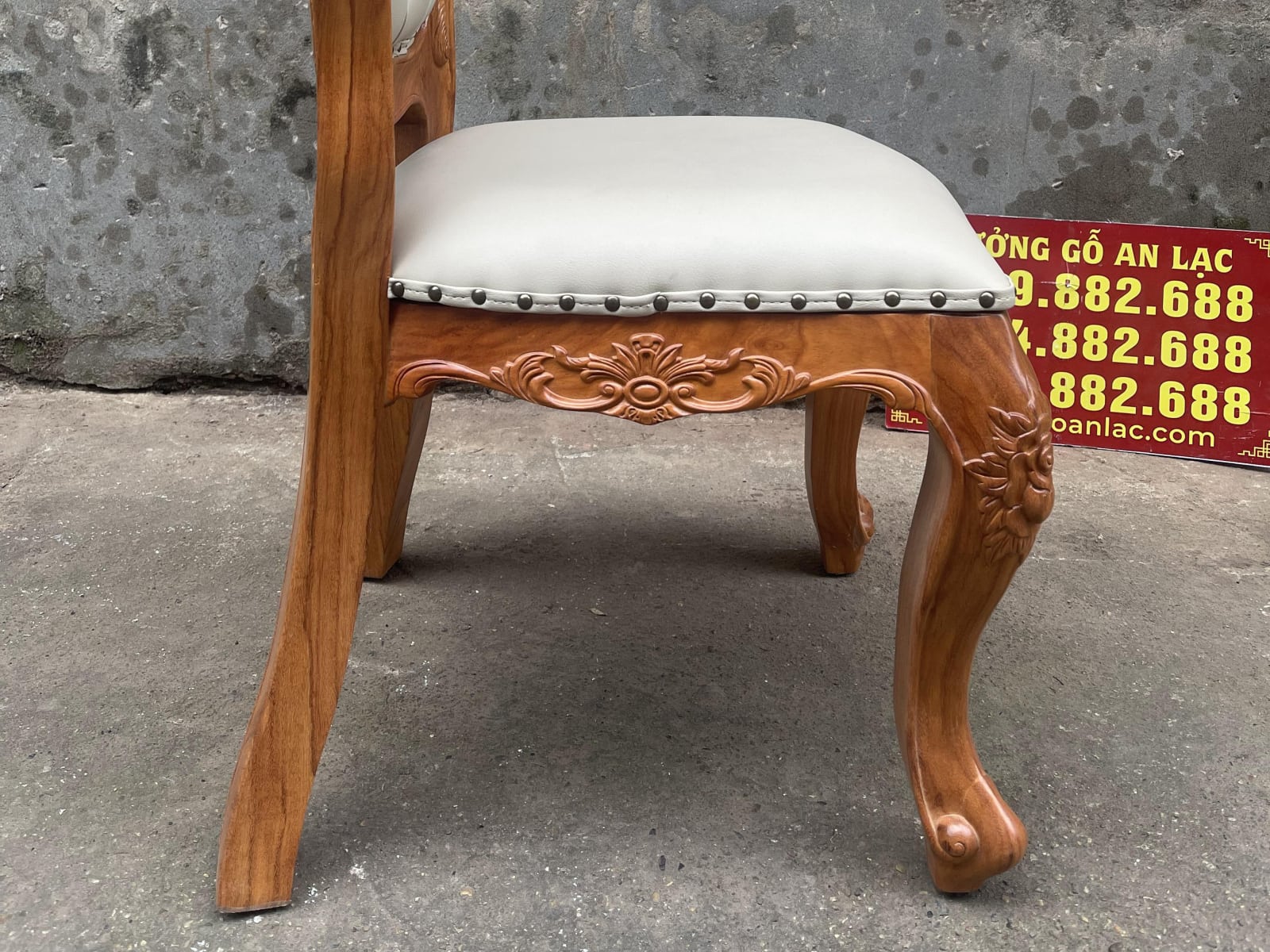 Mẫu ghế louis bọc đệm gỗ gõ đỏ cao cấp 43 ghế louis hoàng gia