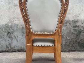 Mẫu ghế louis bọc đệm gỗ gõ đỏ cao cấp 29 mặt sau của ghế ăn louis hoàng gia