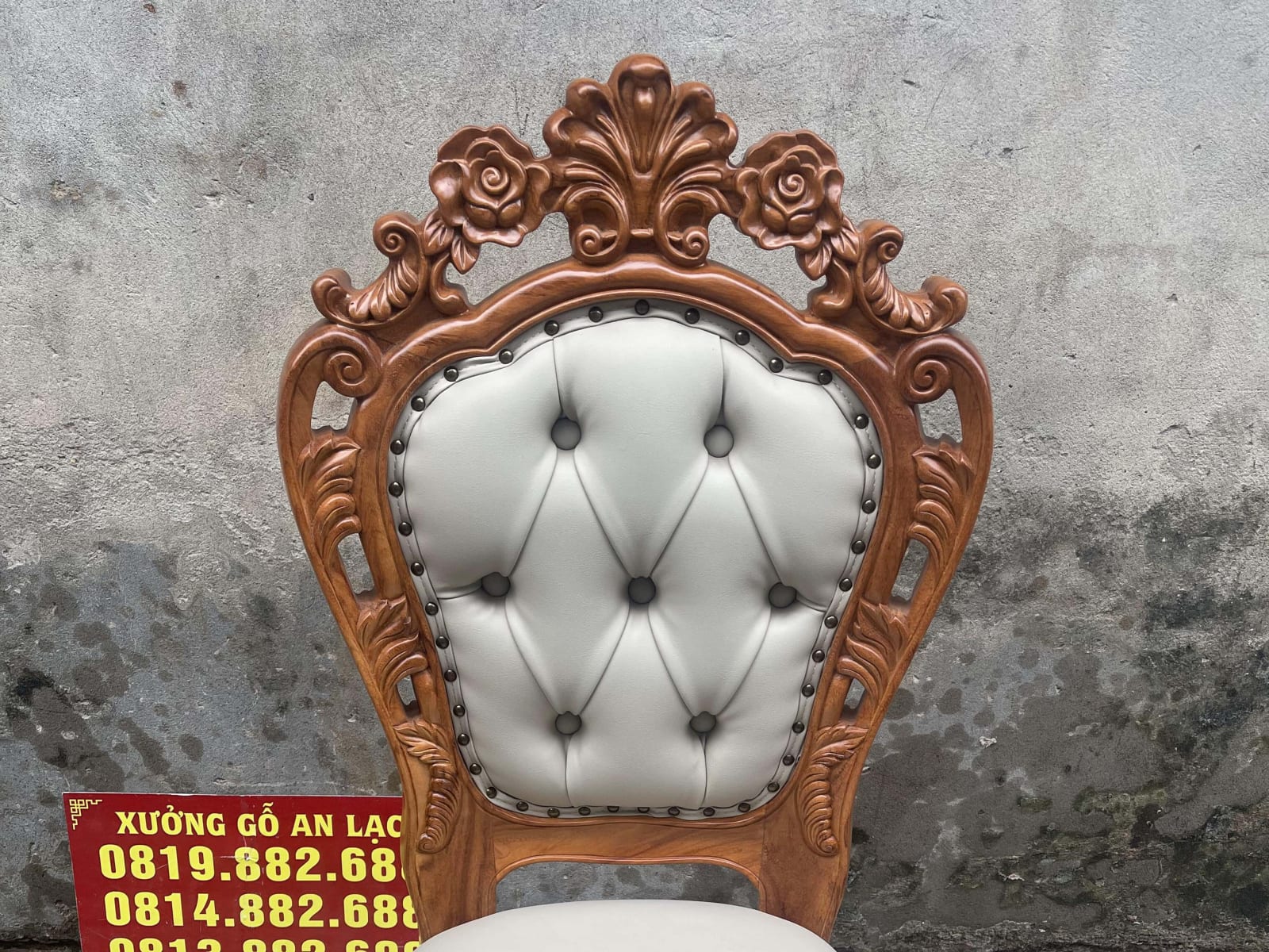 Mẫu ghế louis bọc đệm gỗ gõ đỏ cao cấp 33 ghế louis bọc đệm tone kem xám