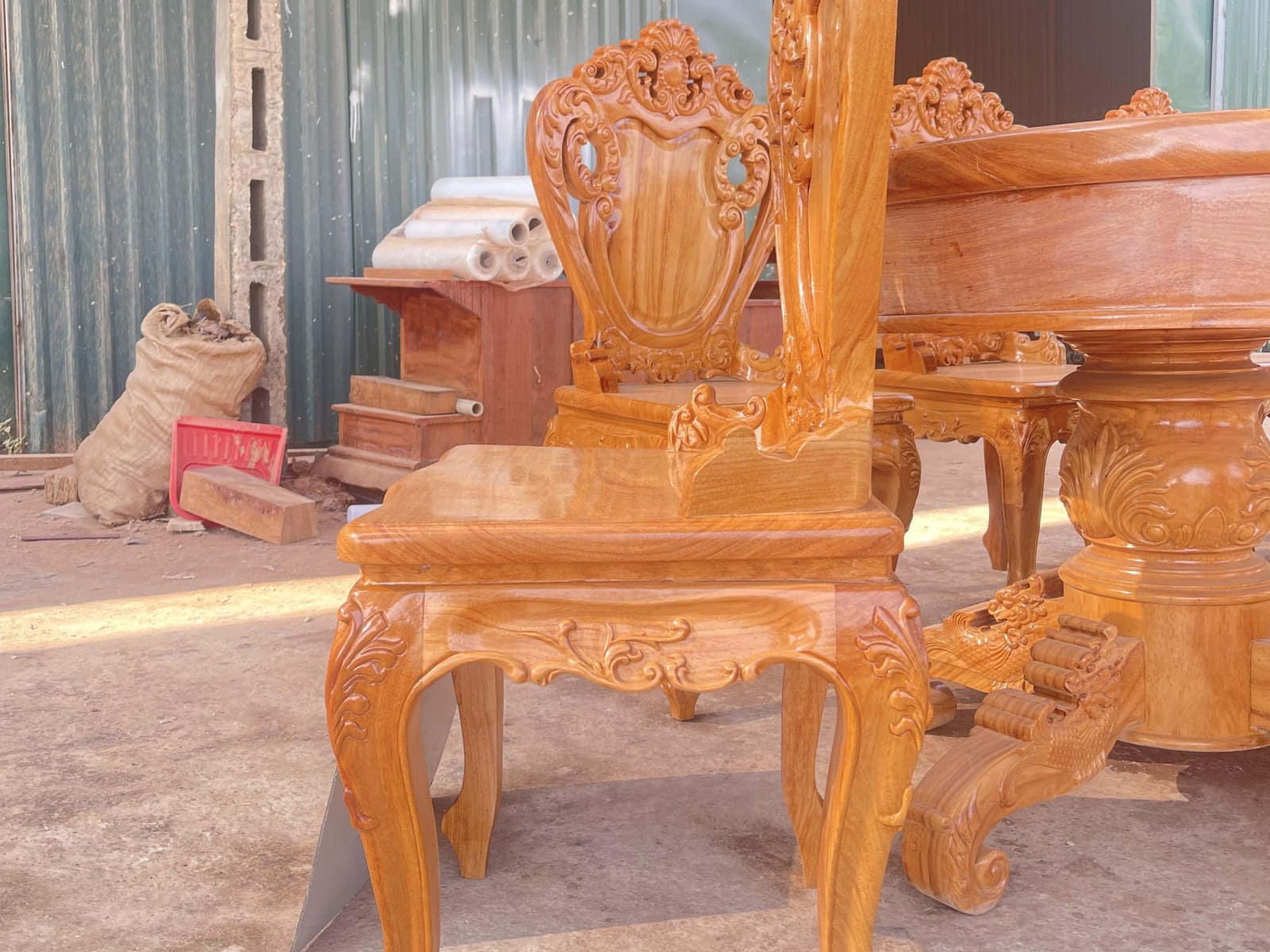 Mẫu ghế ngọc mặt trời gỗ gõ đỏ có tay hàng cao cấp 14 ghế ngọc mặt trời có tay