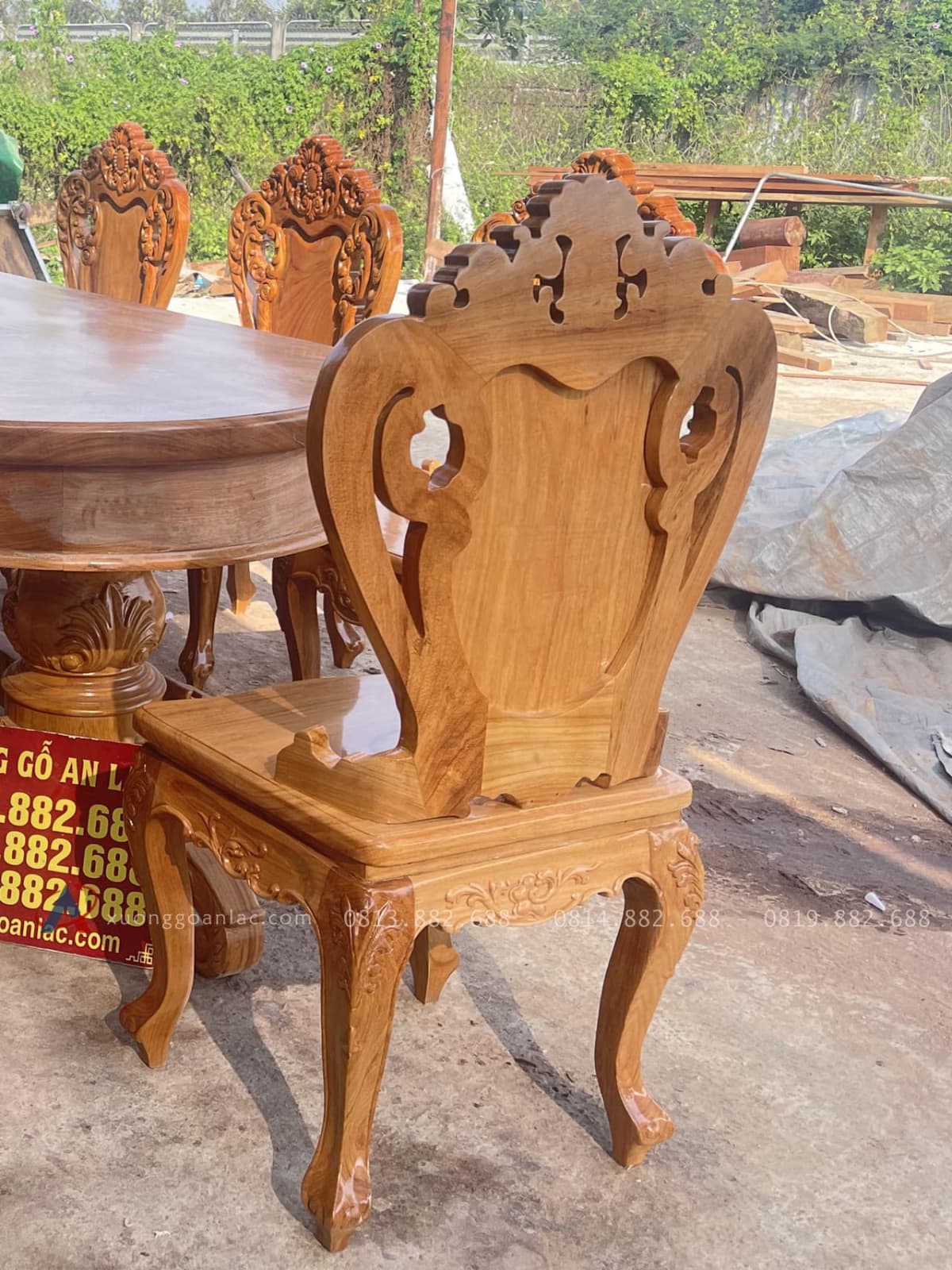 Mẫu ghế ngọc mặt trời gỗ gõ đỏ có tay hàng cao cấp 16 mặt lưng của mẫu ghế ngọc mặt trời