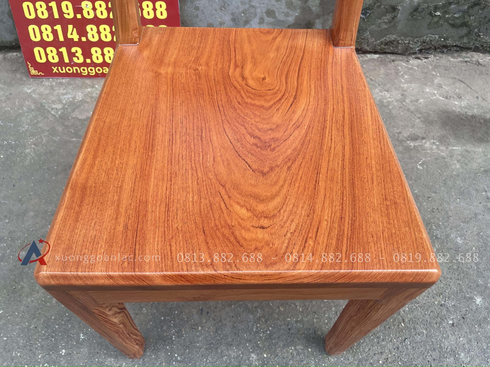 Mẫu ghế ăn Vách lửng hiện đại gỗ hương đá cao cấp 35 mặt ngồi ván tràn nguyên tấm