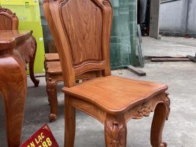 Bộ bàn ăn chân cong cùng 8 ghế louis tựa trơn gỗ hương đá cao cấp (Anh Thiện, Đồng Nai) 12 mẫu ghế ăn gỗ hương