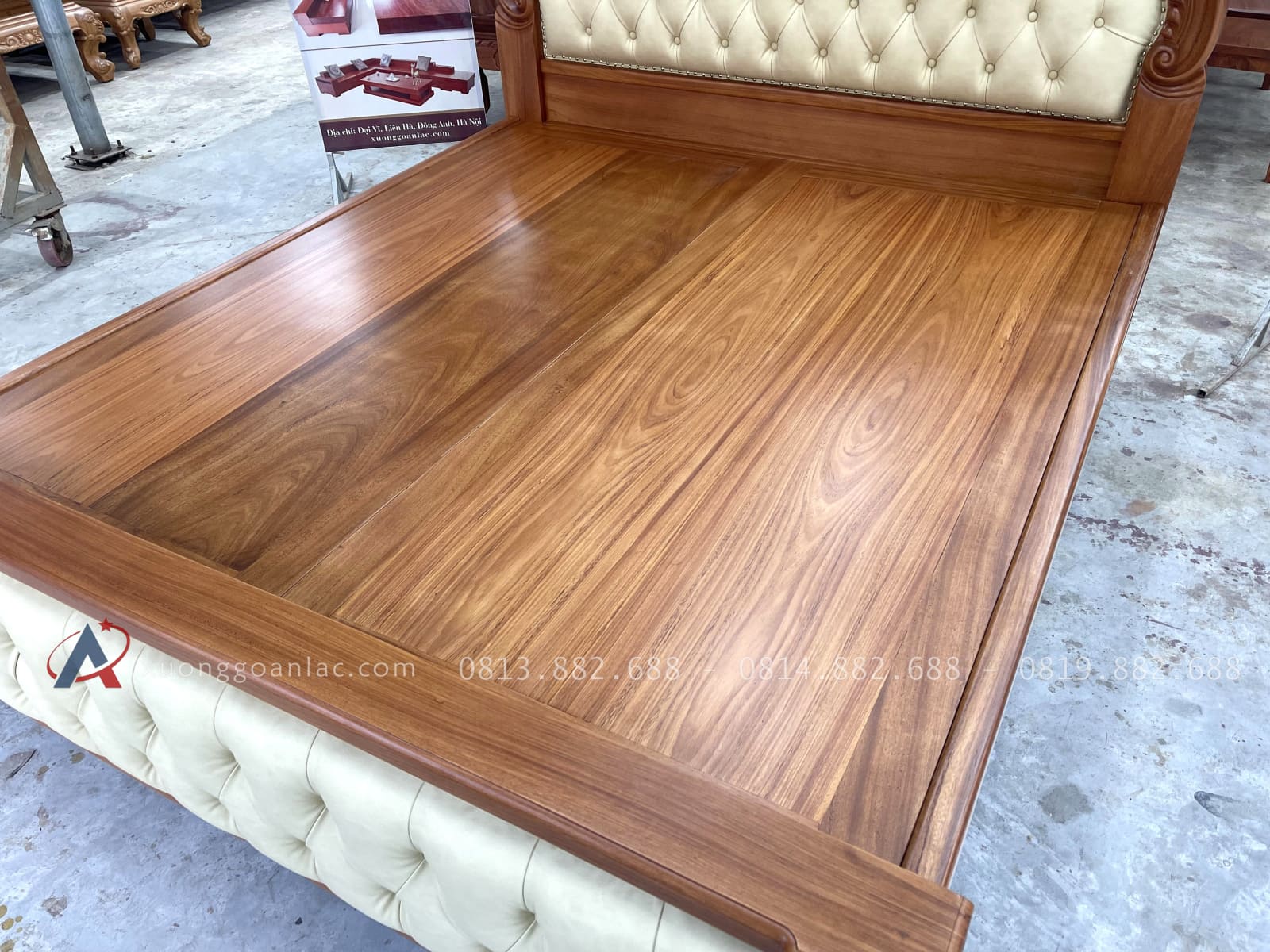 Giường hoàng gia louis bọc đệm gỗ gõ đỏ 1m8 x 2m 23 giường ngủ dát phản tấm