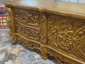 Mẫu kệ tivi louis hoàng gia 2m37 gỗ gõ đỏ (Anh Bách, Hưng Yên) 13 hai bên đầu kệ thiết kế ngăn kéo