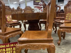 Bộ bàn ăn tròn nguyên khối 8 ghế louis gỗ gõ đỏ siêu vip (Chú Thể, Cao Bằng) 20 vai ghế dày dặn ghép mộng chắc chắn