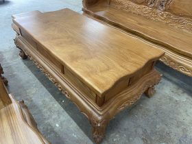 bàn trà louis mặt ván tràn