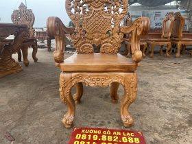 Bộ bàn ăn hoàng gia vip 8 ghế louis gỗ gõ đỏ cao cấp (Anh Minh, Hưng Yên) 26 hệ chân yếm tân cổ điển