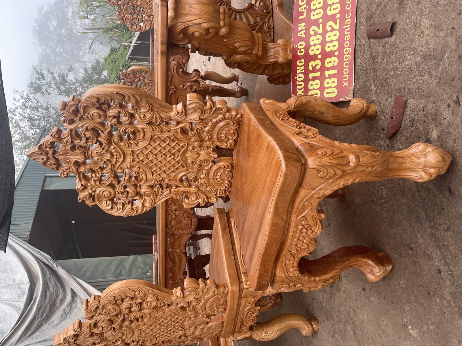 Bộ bàn ăn hoàng gia vip 8 ghế louis gỗ gõ đỏ cao cấp (Anh Minh, Hưng Yên) 44 ghế louis hoa lá tây
