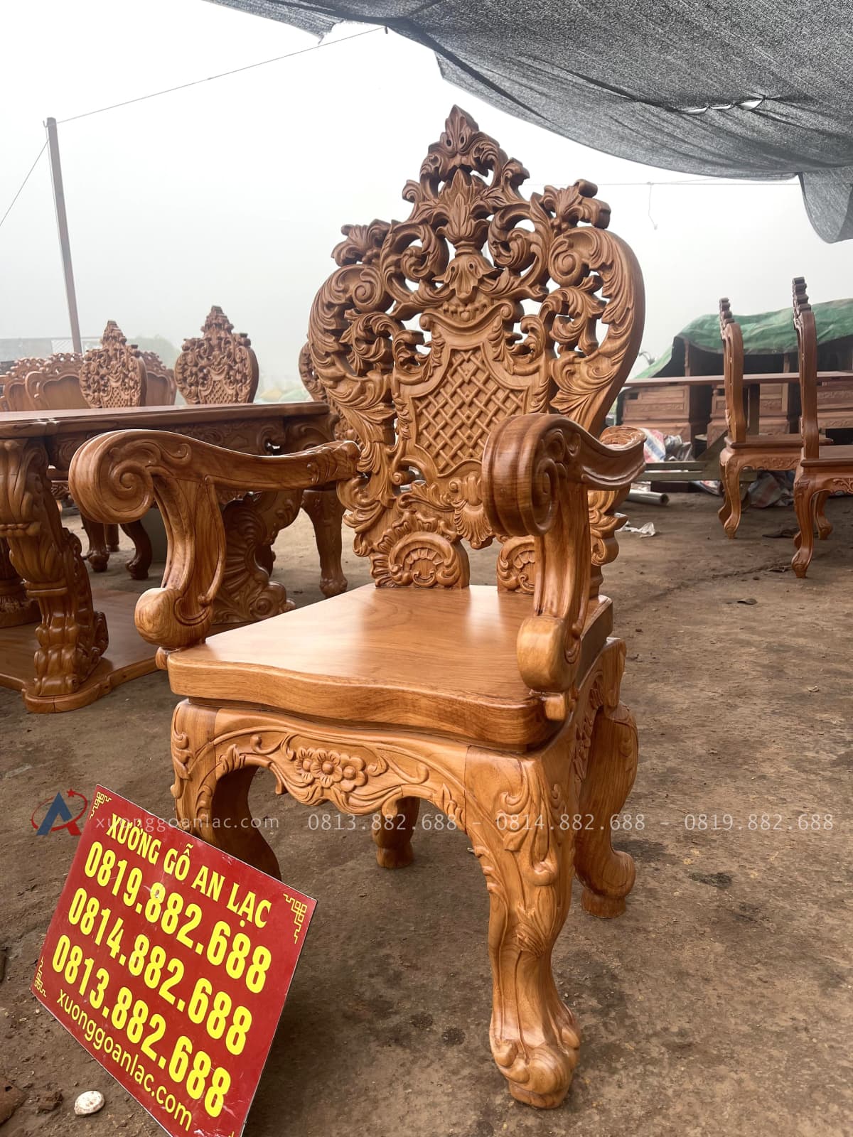 Bộ bàn ăn hoàng gia vip 8 ghế louis gỗ gõ đỏ cao cấp (Anh Minh, Hưng Yên) 39 mẫu ghế louis hoàng gia có tay cao cấp