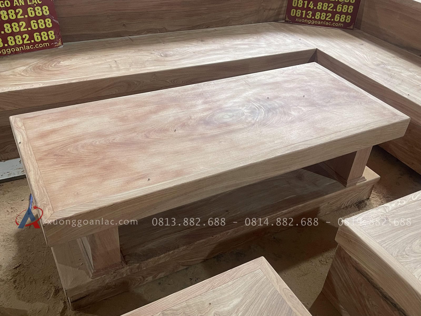 Mẫu sofa khung ván giả nguyên khối gỗ hương đá 32 bàn trà chữ nhật nguyên khối gỗ gõ đỏ hàng cao cấp